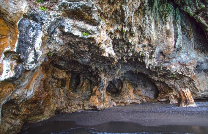 La Grotta delle Ossa