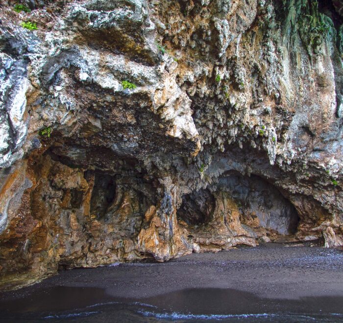 La Grotta delle Ossa